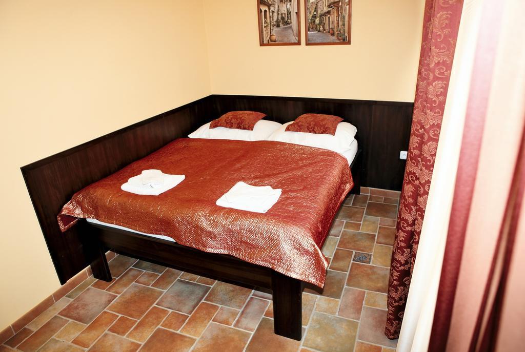 Hotel Pelikan Třeboň Zimmer foto