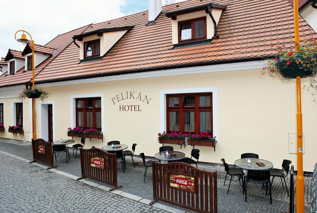 Hotel Pelikan Třeboň Exterior foto