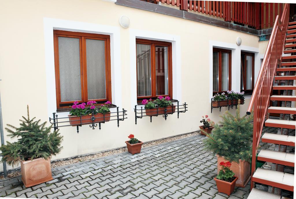 Hotel Pelikan Třeboň Exterior foto