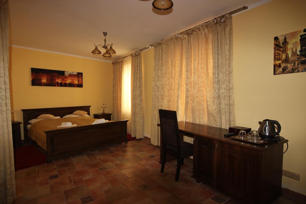 Hotel Pelikan Třeboň Exterior foto